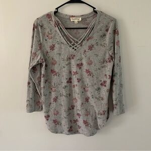 Cloud Chaser Gray Floral Print Strappy V Neck Top Size Medium